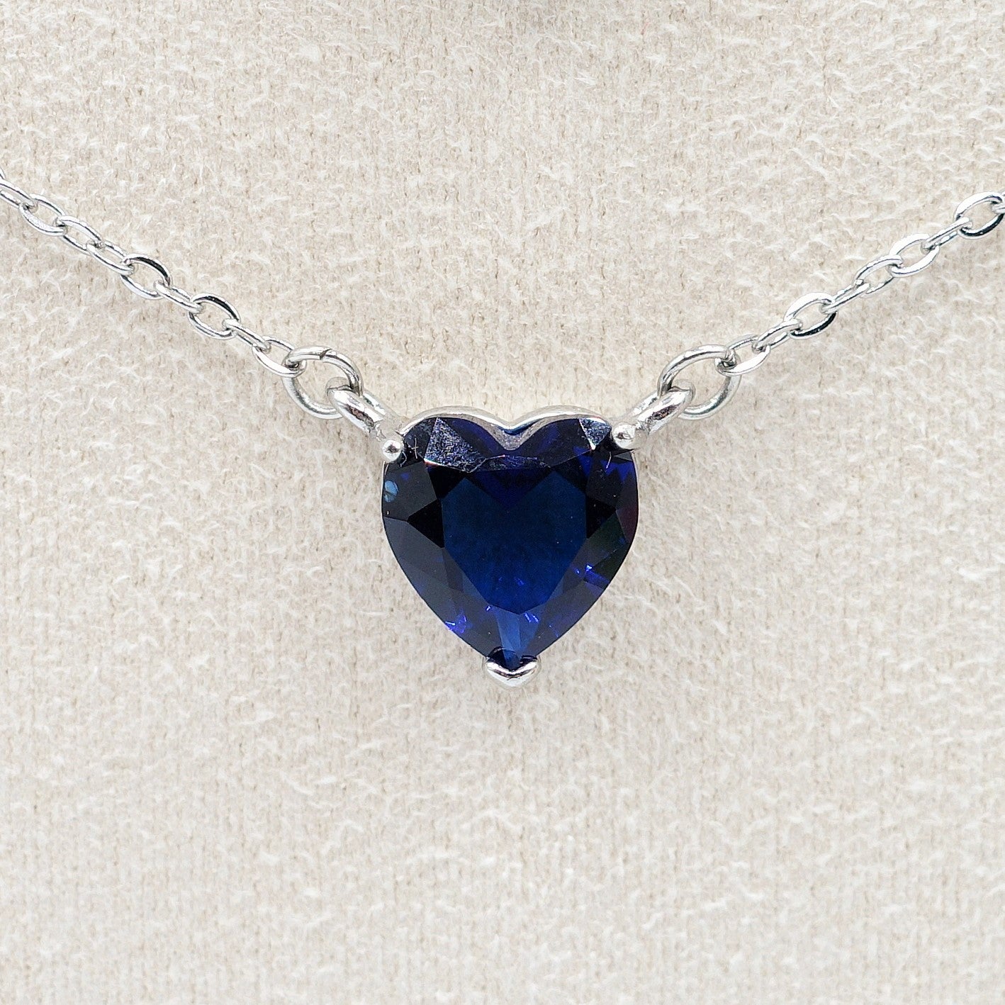 VICTORIA~ ACCIAIO INOSSIDABILE -Collana Cuore Solitario in cubic zirconia