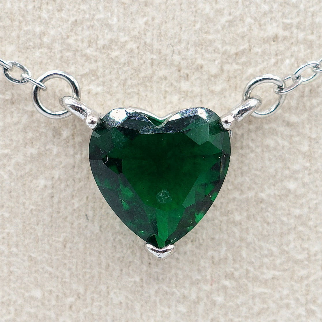 VICTORIA~ ACCIAIO INOSSIDABILE -Collana Cuore Solitario in cubic zirconia