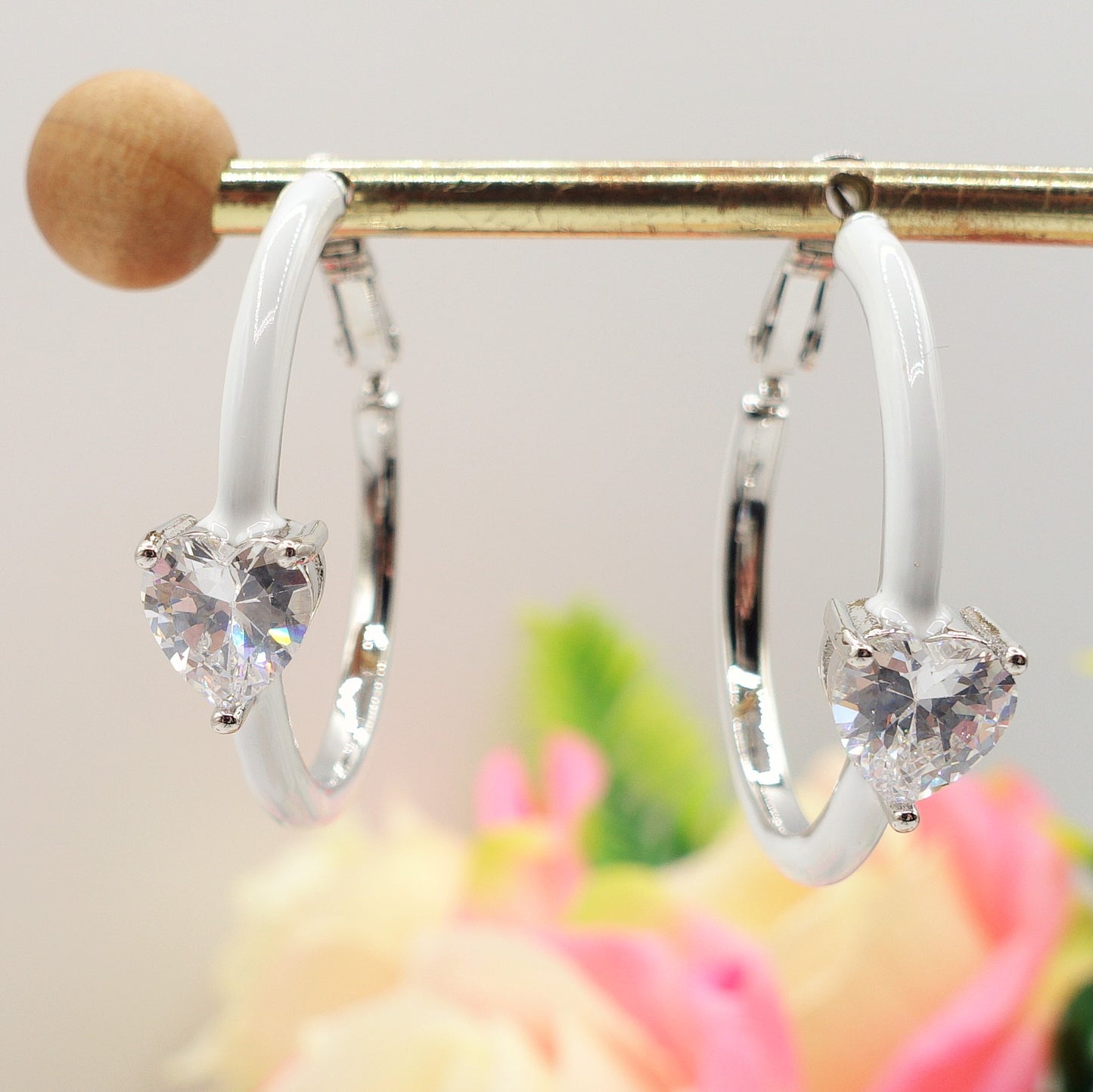 CHERIE FLUO - BIG hoops - orecchini a cerchio smaltati con cubic zirconia a forma di cuore
