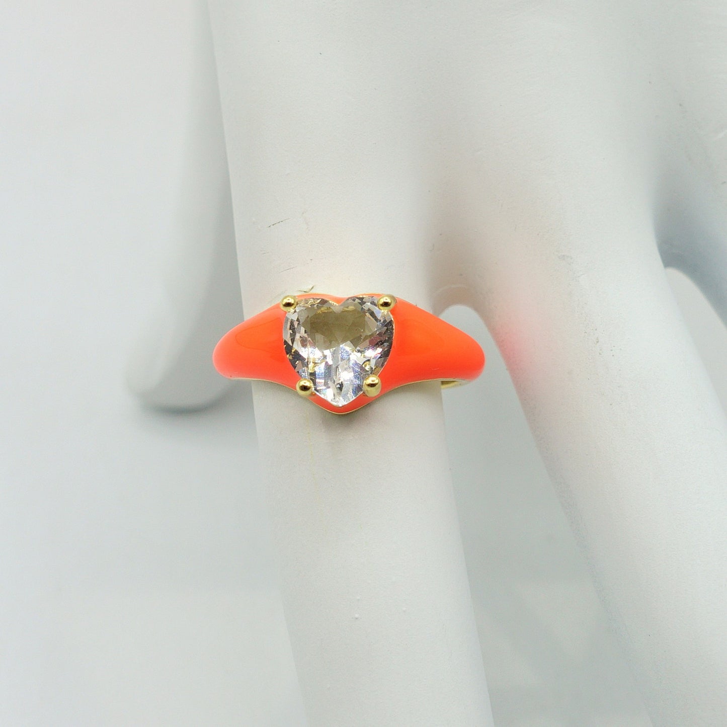 ISABELLE FLUO SMALL ~ Anello a cuore Smaltato con Cubic Zirconia- Regolabile