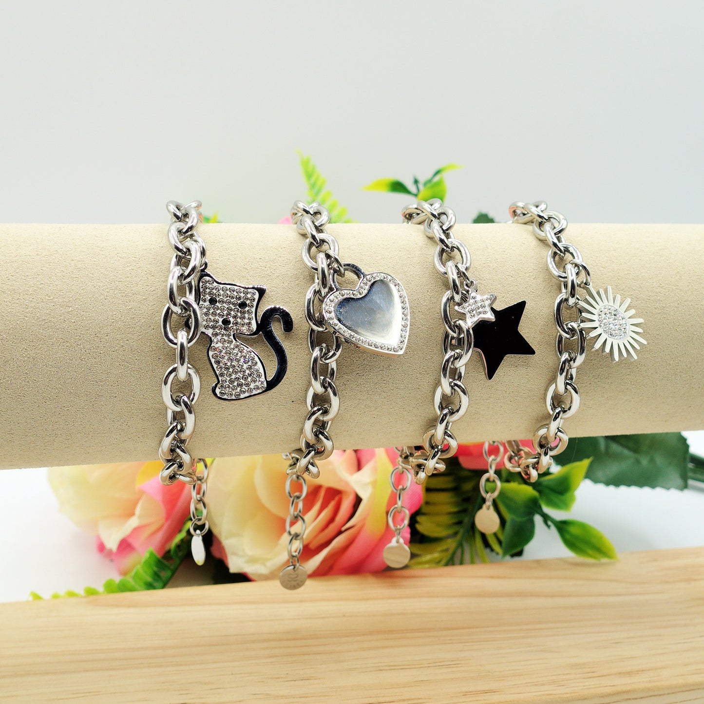 VIENNA ~ ACCIAIO INOSSIDABILE- Bracciale catena con ciondoli