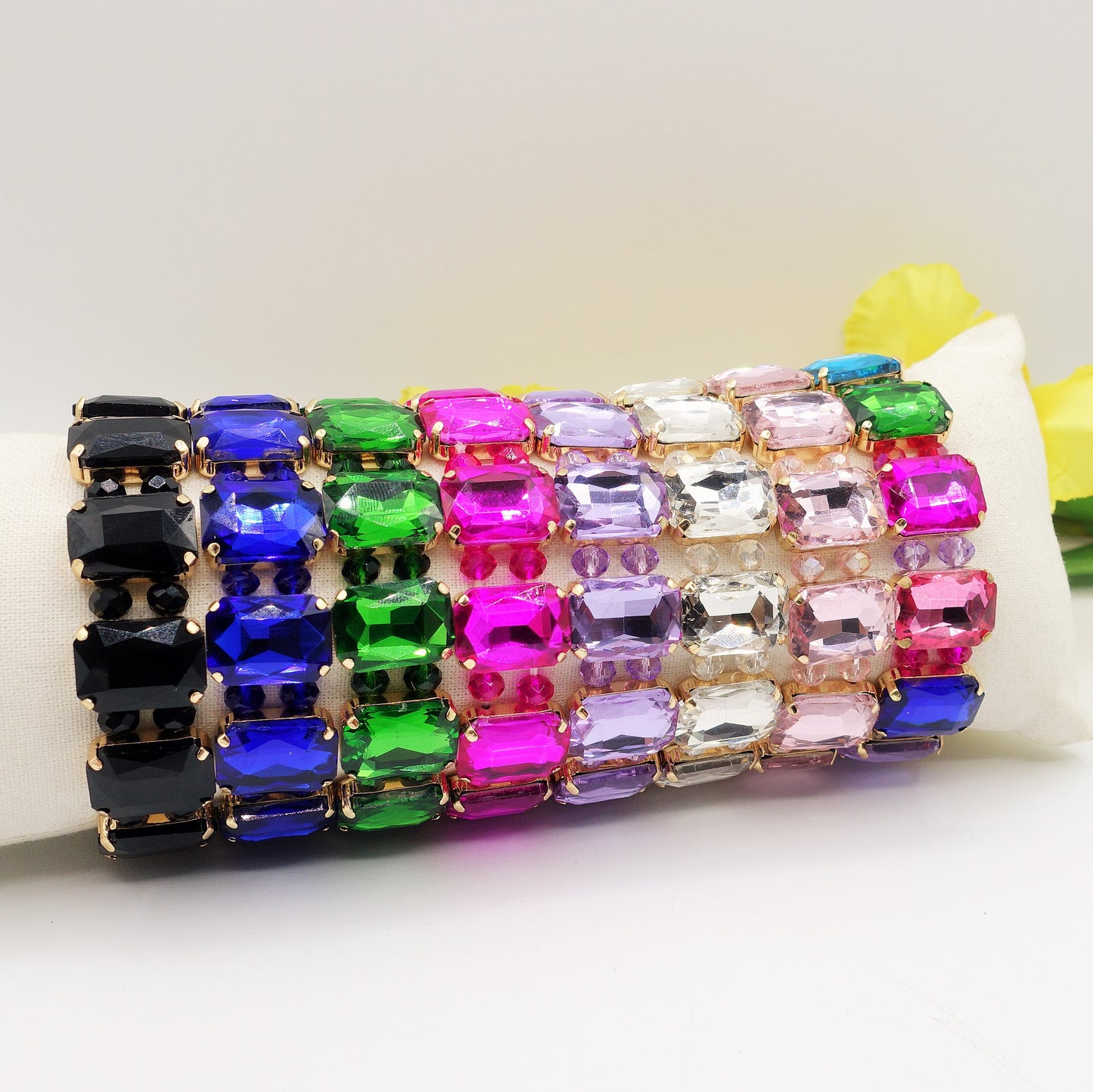 MARGOT PEARLS -Bracciale Elasticizzato con perle e pietre sfaccettate - LUCE COLLECTION