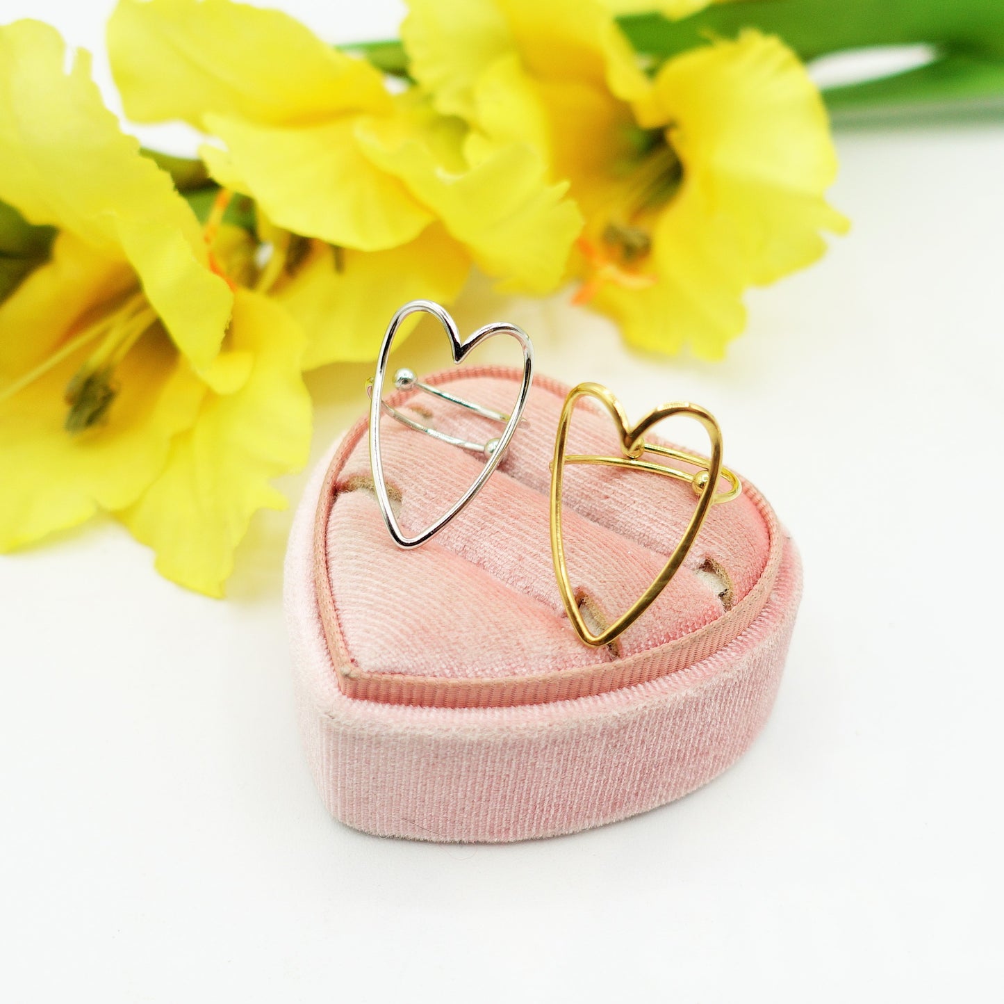 Renee' ~ Anello cuore in ACCIAIO INOSSIDABILE REGOLABILE