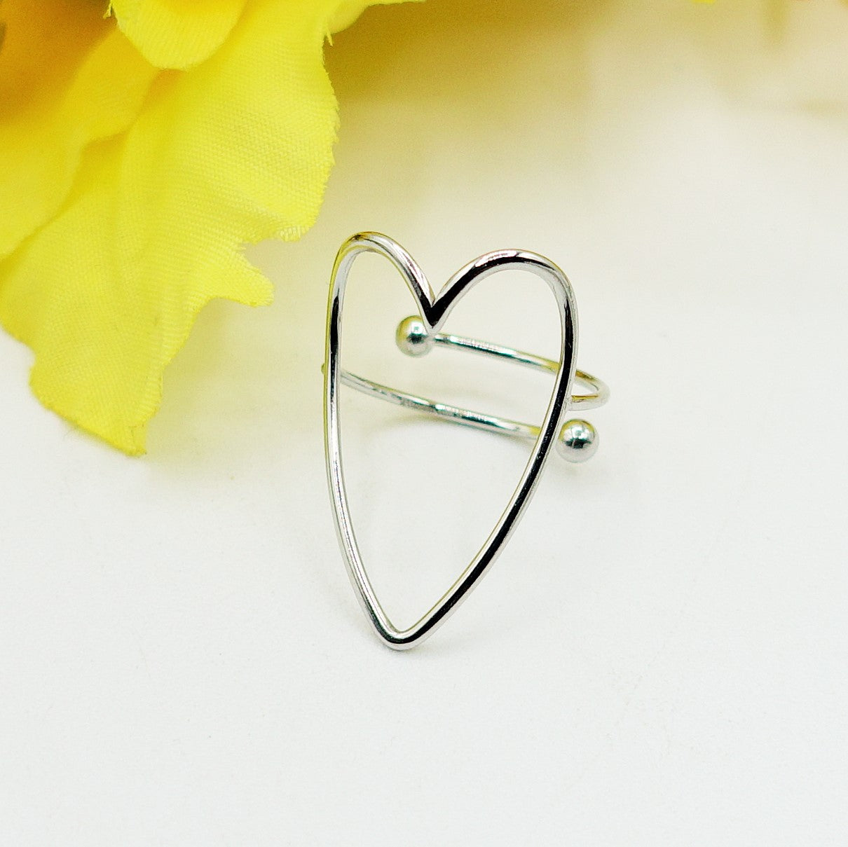 Renee' ~ Anello cuore in ACCIAIO INOSSIDABILE REGOLABILE