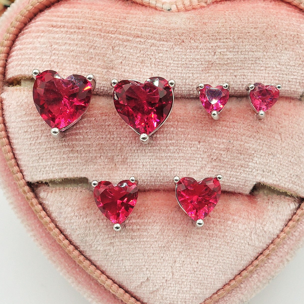 Set 3 Paia-Orecchini punto luce a forma di cuore in Cubic Zirconia-