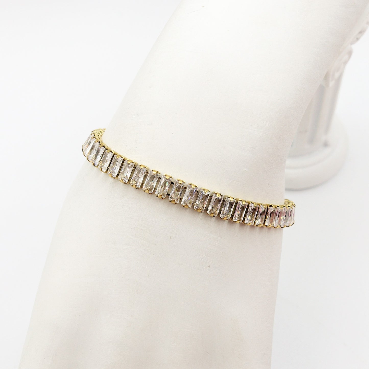 JULIANNE regolabile ~ BRACCIALE Tennis inacciaio inossidabile con Cubic Zirconia Taglio baguette