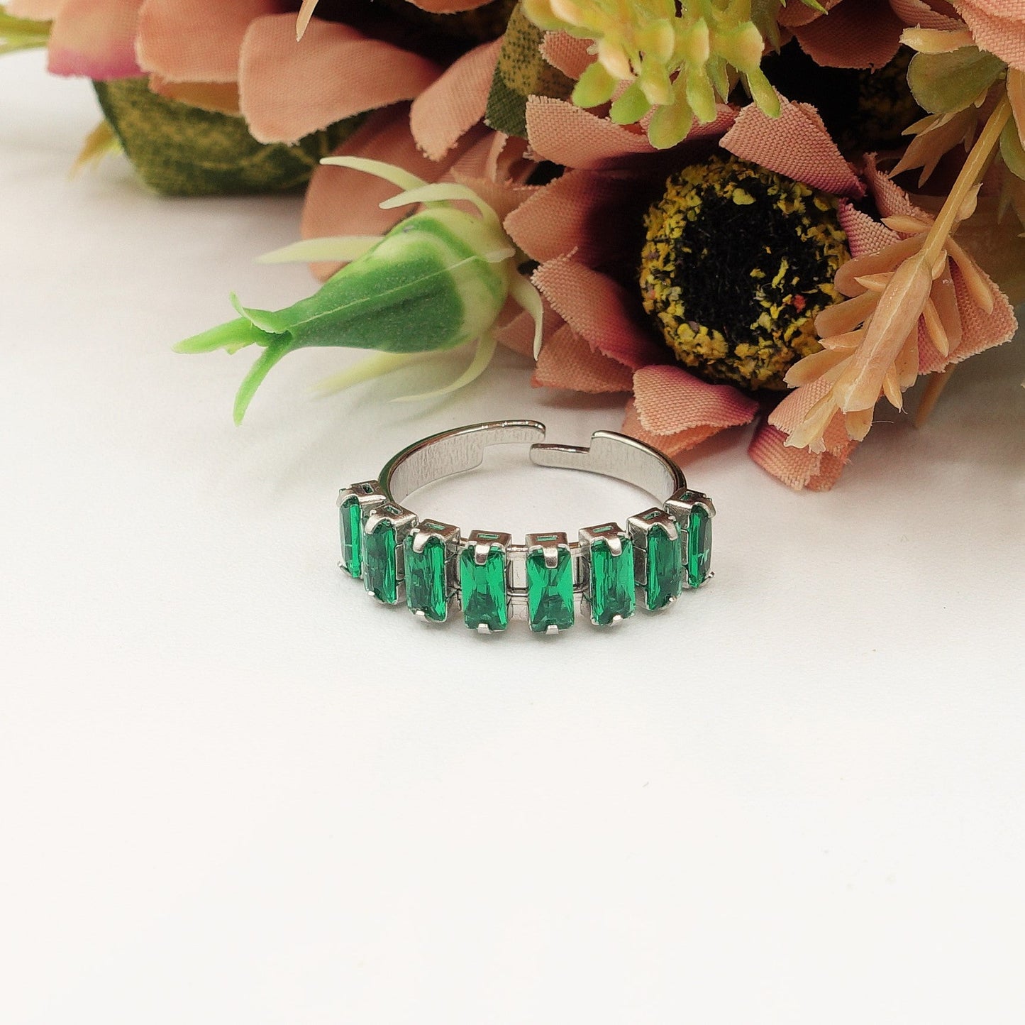 JULIANNE ~ Anello regolabile in ACCIAIO INOSSIDABILE con CUBIC ZIRCONIA taglio baguette