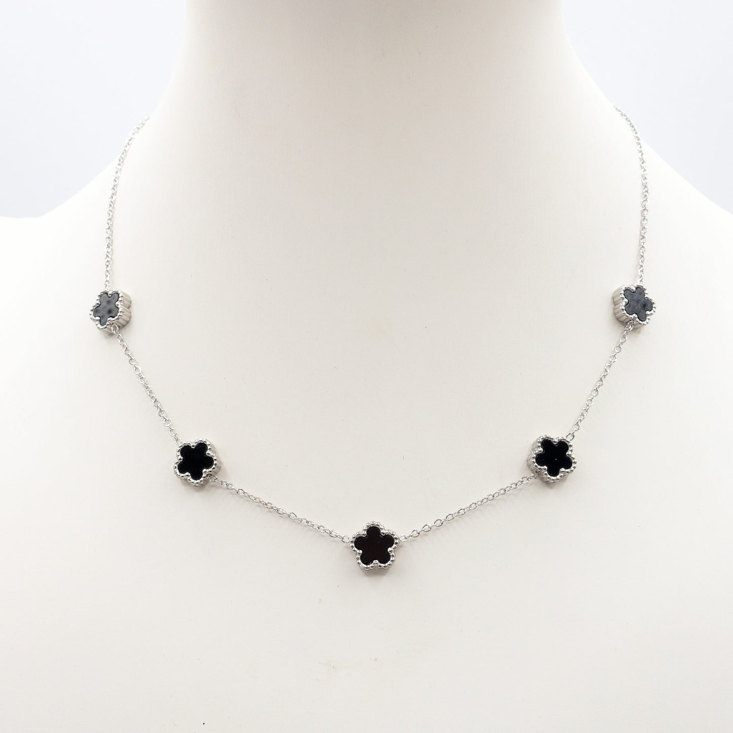 LILY ~ Collana flowers in pietra dura e ACCIAIO inossidabile