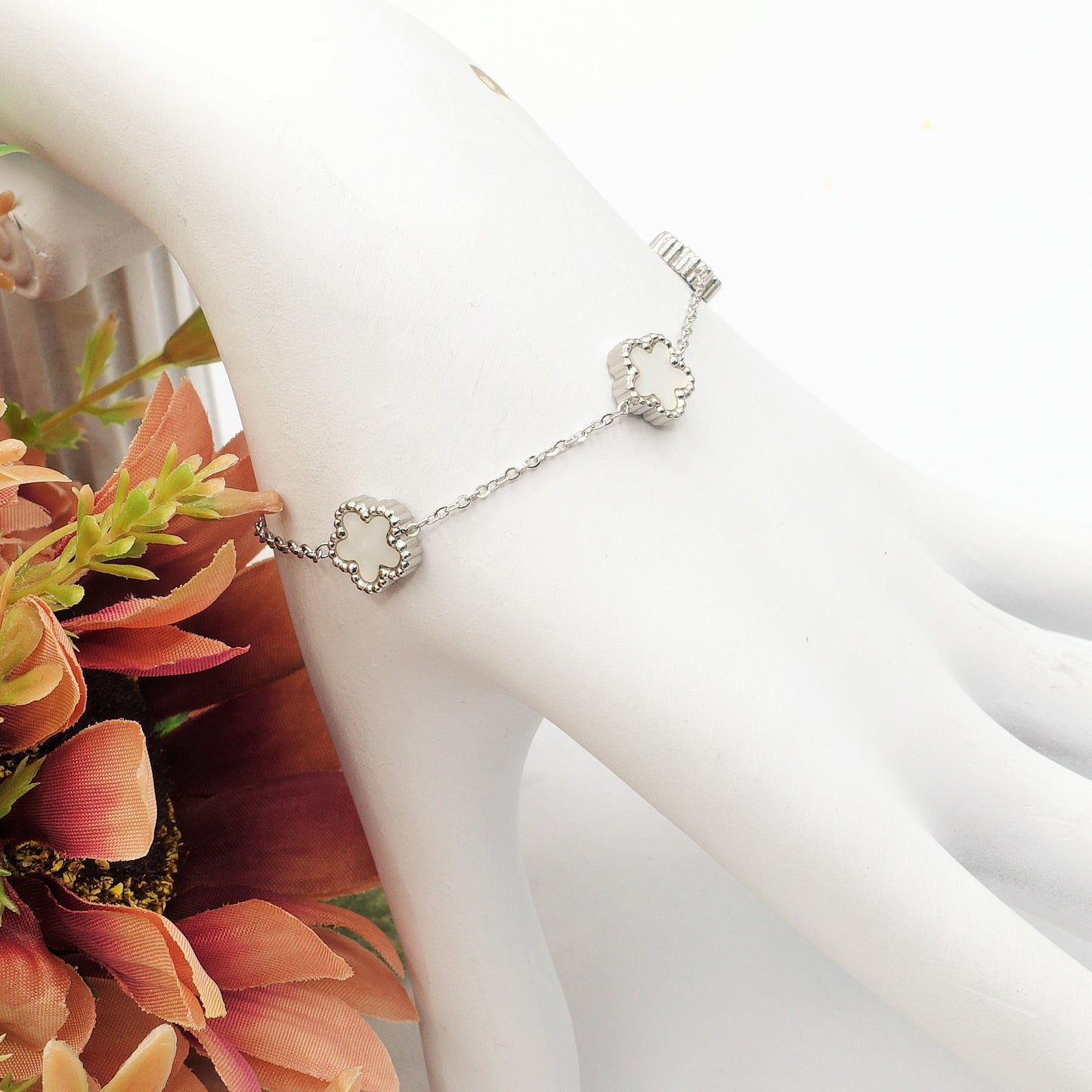 LILY ~ Bracciale flowers in pietra dura e ACCIAIO inossidabile