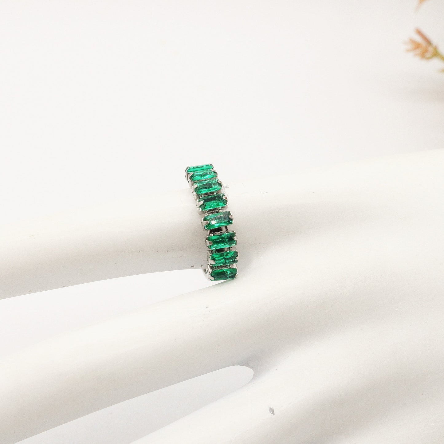 JULIANNE ~ Anello regolabile in ACCIAIO INOSSIDABILE con CUBIC ZIRCONIA taglio baguette
