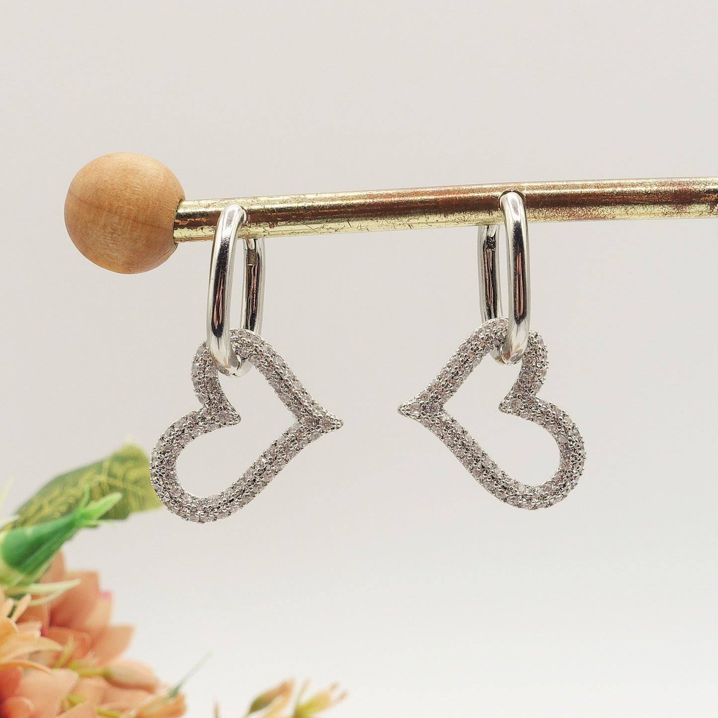 ADELE HEART ~ PAIO Orecchini con pendente in Cubic Zirconia