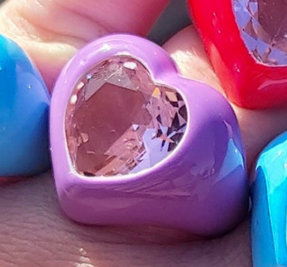 BROOK ~ CHUNKY - Anello smaltato a forma di cuore