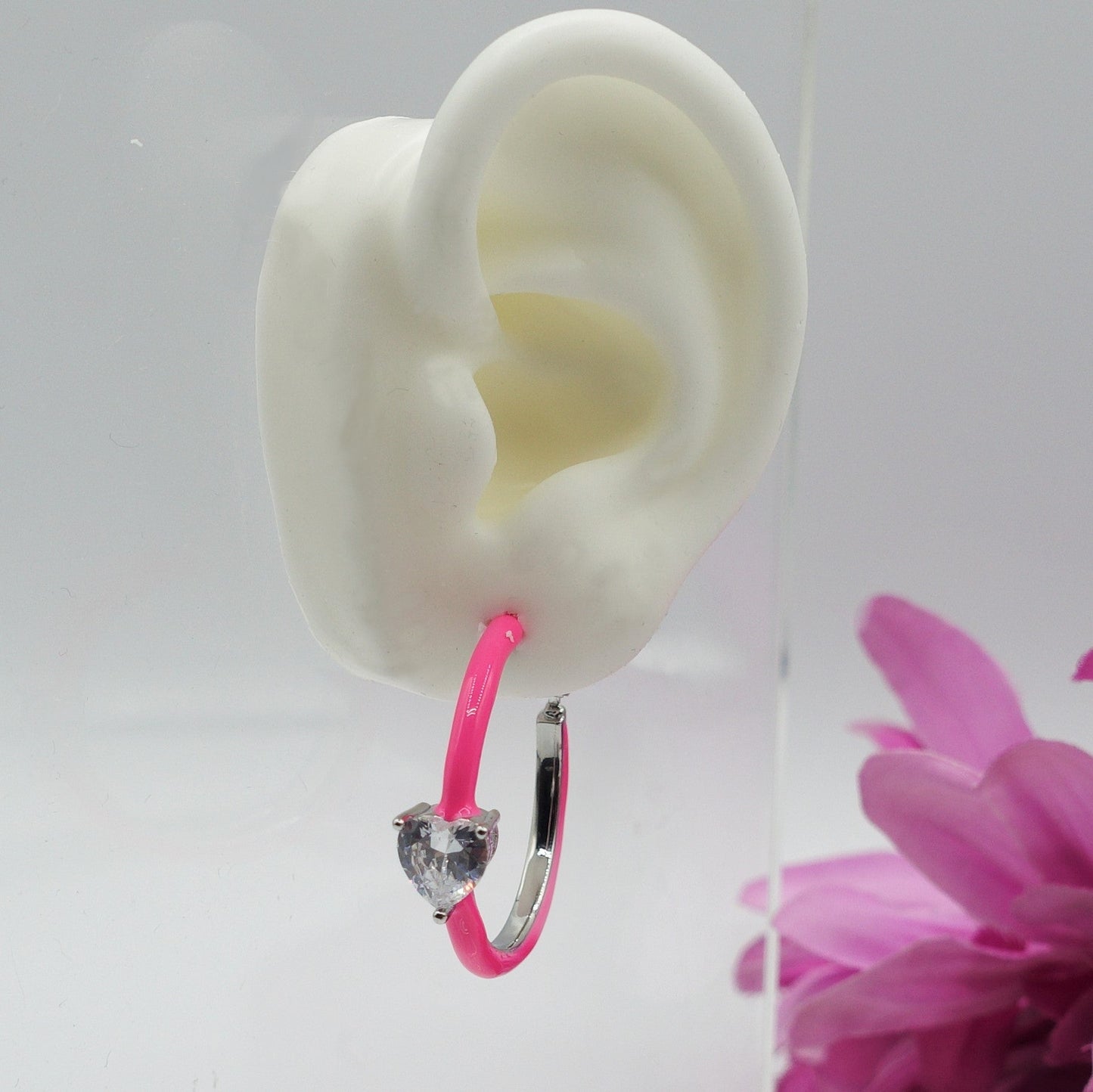 CHERIE FLUO - BIG hoops - orecchini a cerchio smaltati con cubic zirconia a forma di cuore