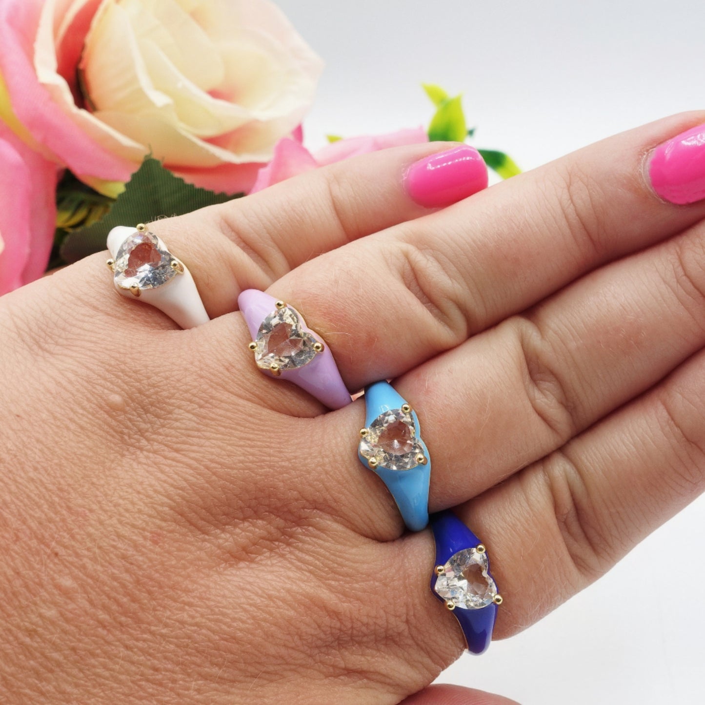 ISABELLE FLUO SMALL ~ Anello a cuore Smaltato con Cubic Zirconia- Regolabile