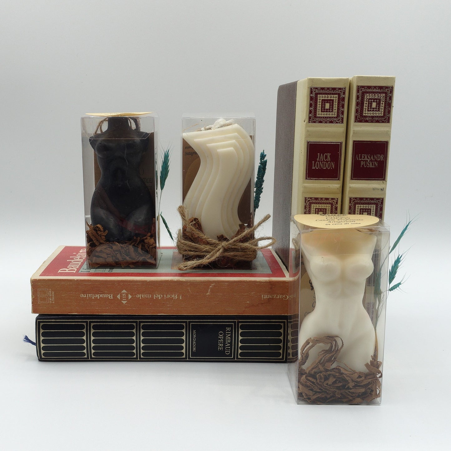 Urania~ CANDELA ARTISTICA PROFUMATA IN CERA DI SOIA- artigianale