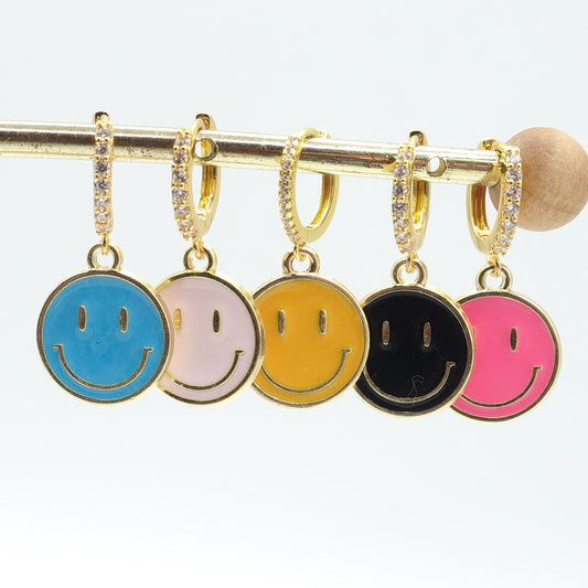 SMILEY crystal ~ HUGGIES ~Orecchini a cerchio placcati oro 24k con zirconi