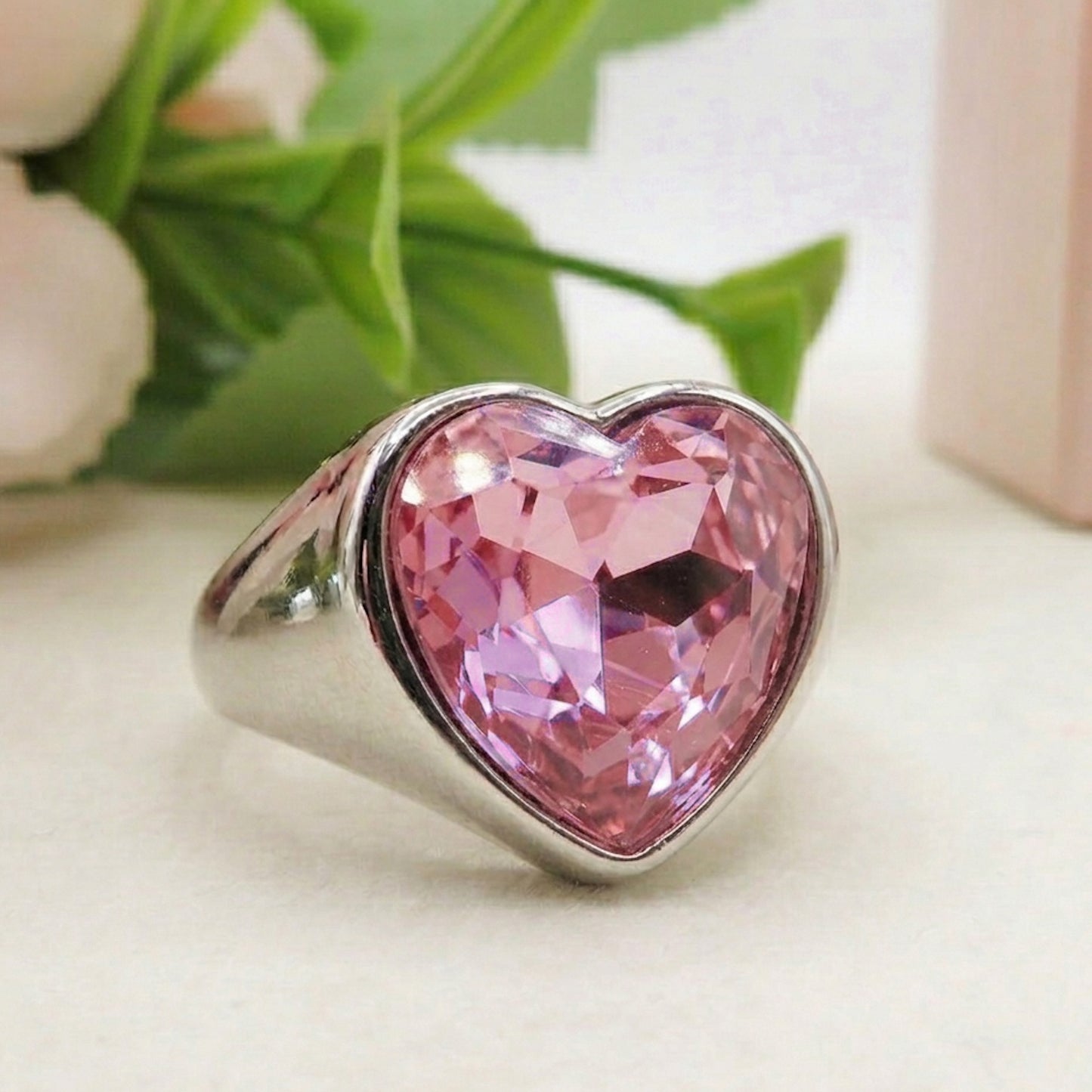 VIONNA ~ Anello a cuore con Cubic Zirconia - Regolabile
