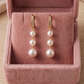 AUDREY PENDANTS ~ Orecchini pendenti con hoop zirconato e perle