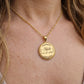 OLD ENGLISH pendente PERSONALIZZAMI ~ ACCIAIO INOSSIDABILE - Collana ciondolo rotondo + incisione personalizzata