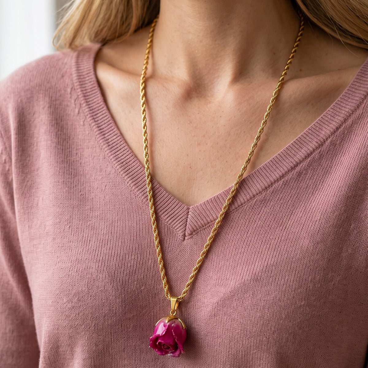 INFINITY ROSE ~ ACCIAIO inossidabile - Collana con bocciolo ROSA VERA e catena torchon