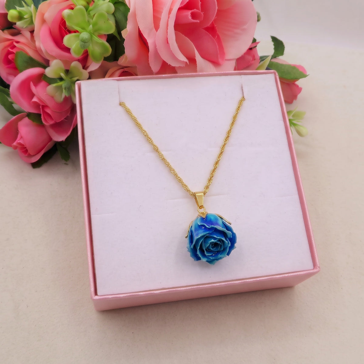 INFINITY ROSE ~ ACCIAIO inossidabile - Collana con bocciolo ROSA VERA e catena torchon