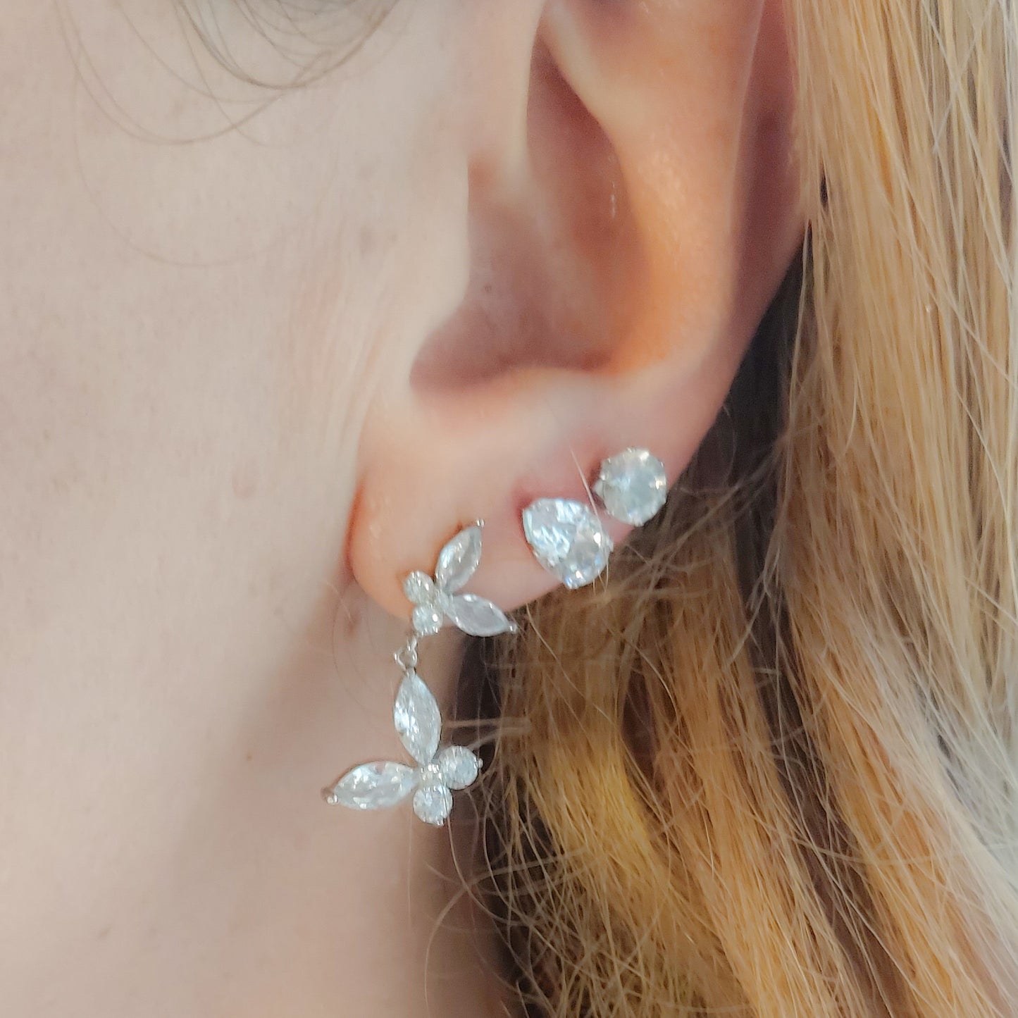 MARIPOSA MINI PENDENTI orecchini - ACCIAIO INOSSIDABILE - Paio Orecchini con farfalle pendenti con cubic zirconia