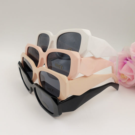 EMILIA - Occhiali da sole MAXI con effetti geometrici  -  UV400 con custodia