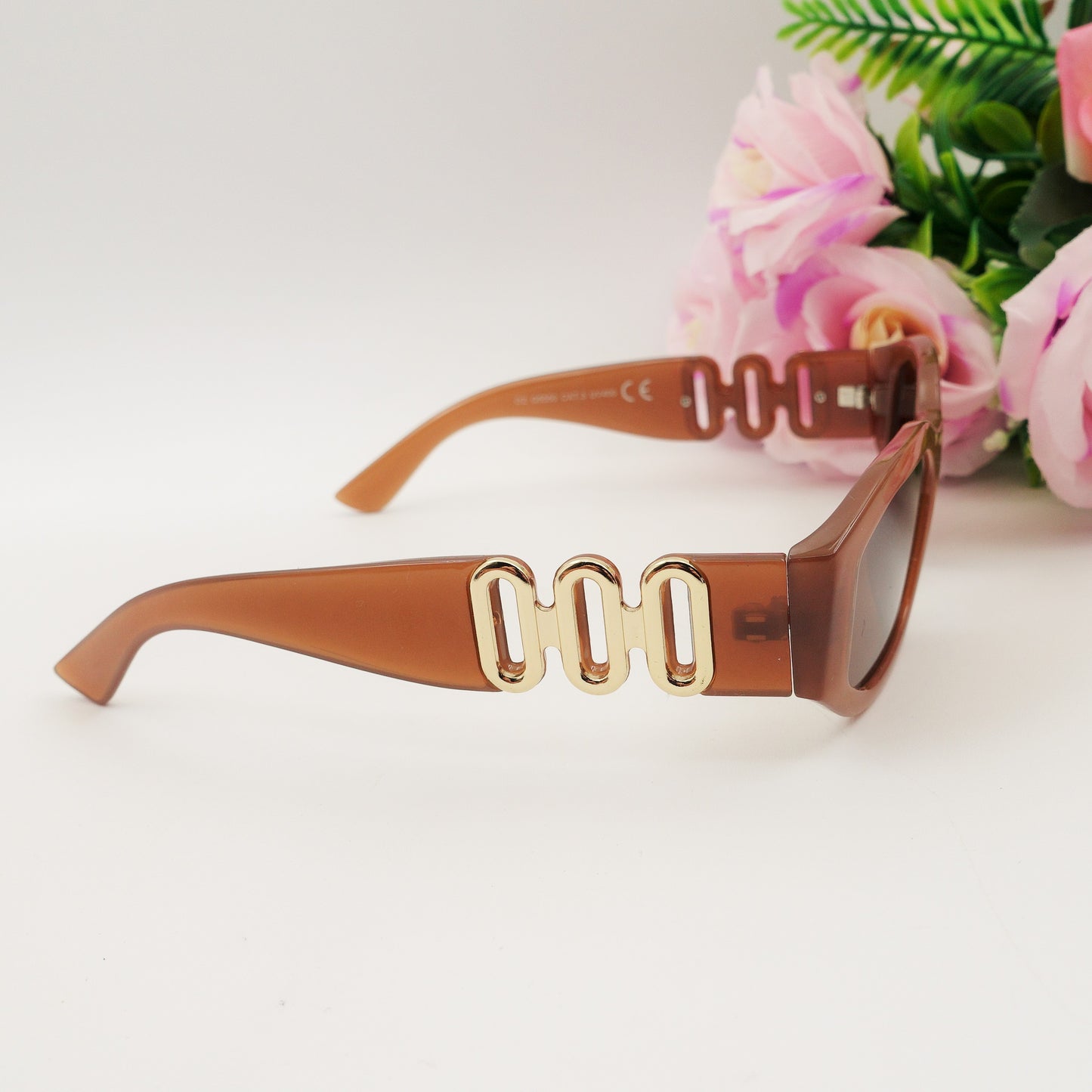 LEXIE - Occhiali da sole con dettagli gold -  UV400 con custodia