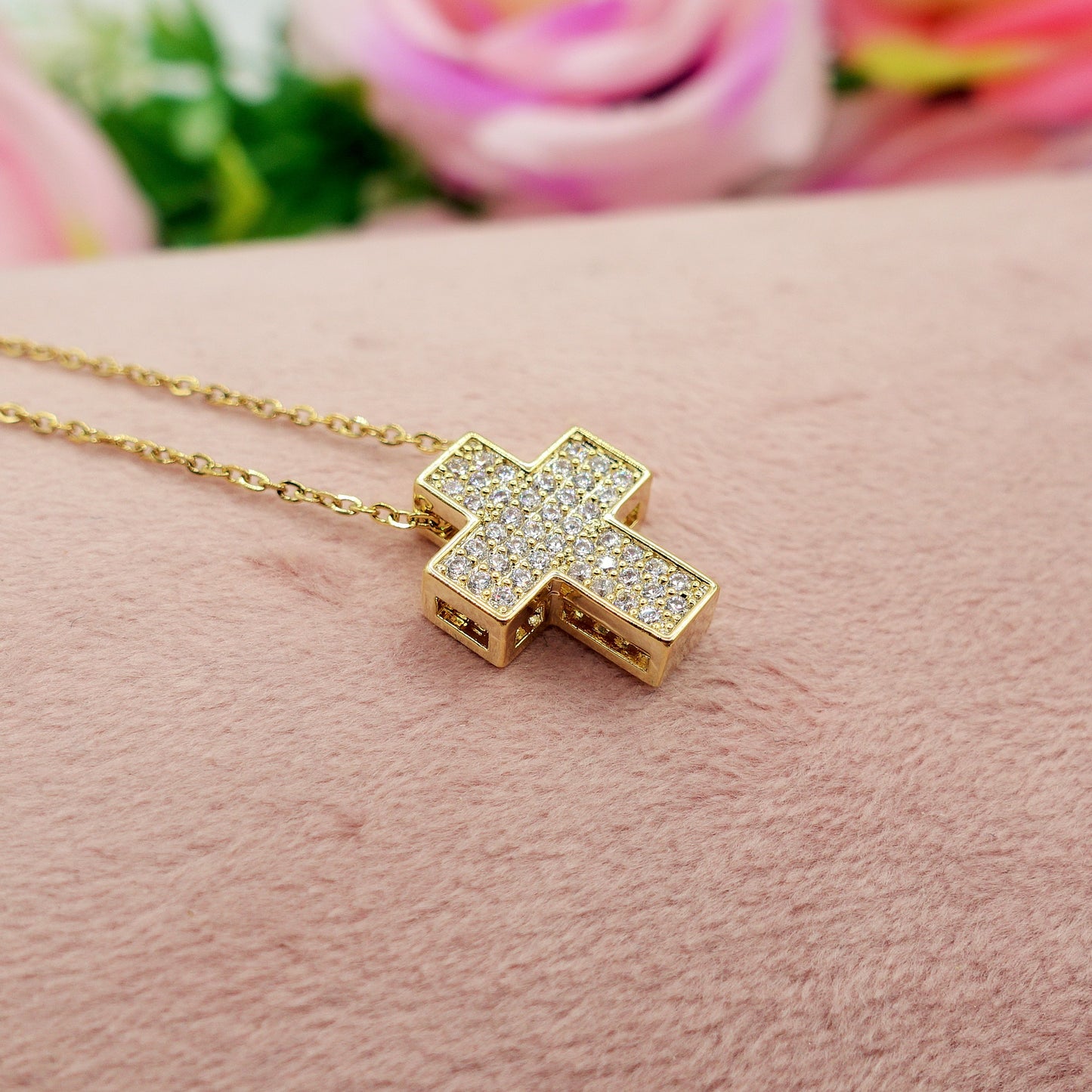PHOEBE small - ACCIAIO INOSSIDABILE- Collana con pendente croce in cubic zirconia