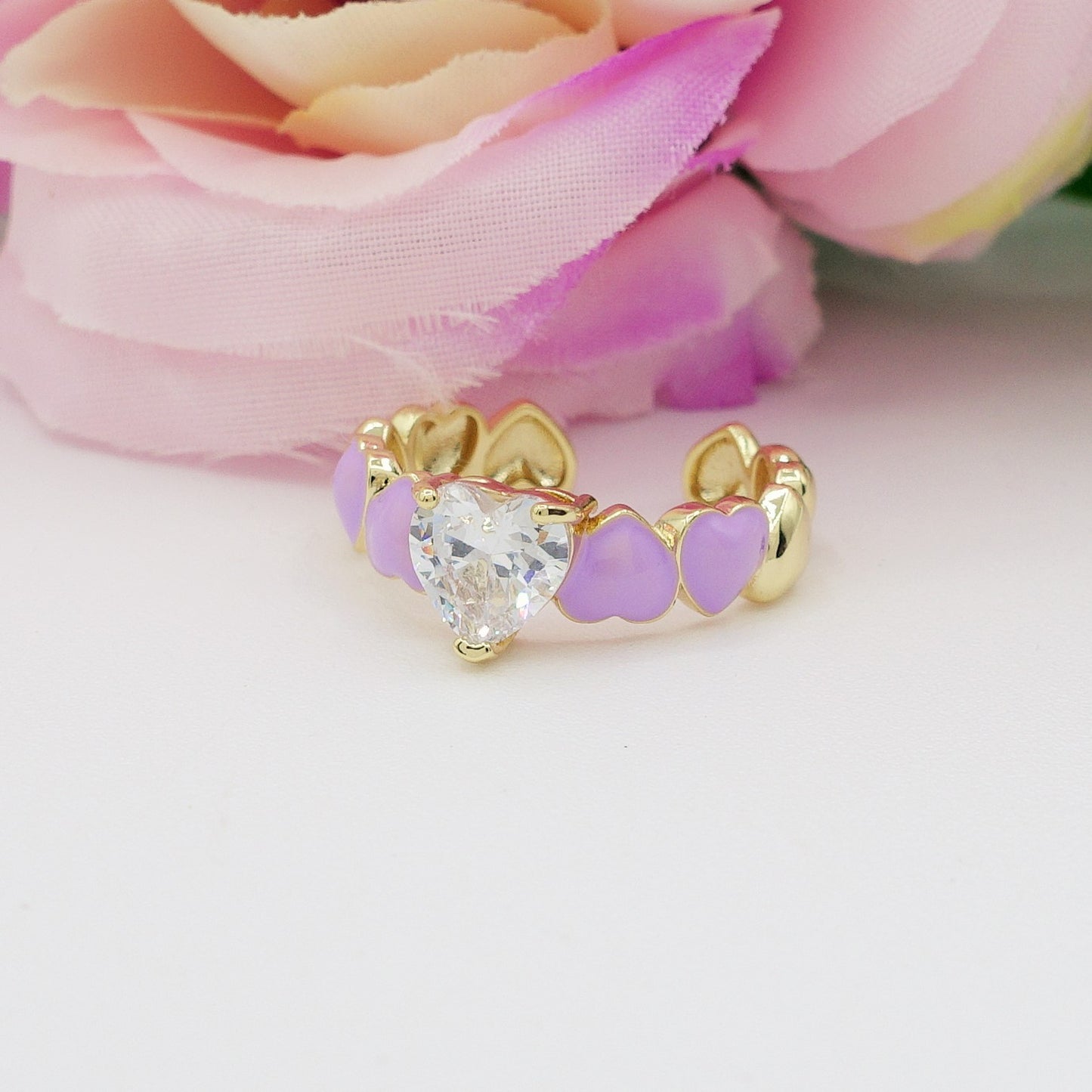 CLAIRE COLOURS - Anello con cuoricini bombè smaltati e Cubic Zirconia a forma di cuore