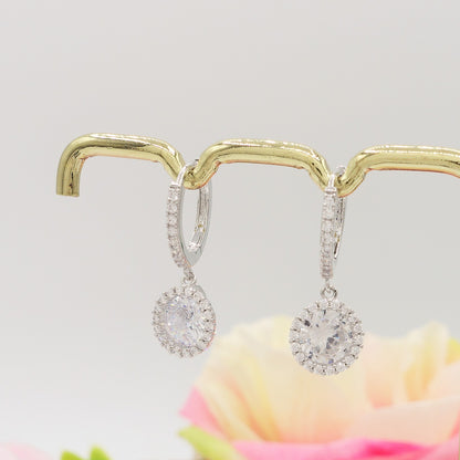 DELILAH ~ Orecchini mini cerchio con pendente in Cubic Zirconia rotondo