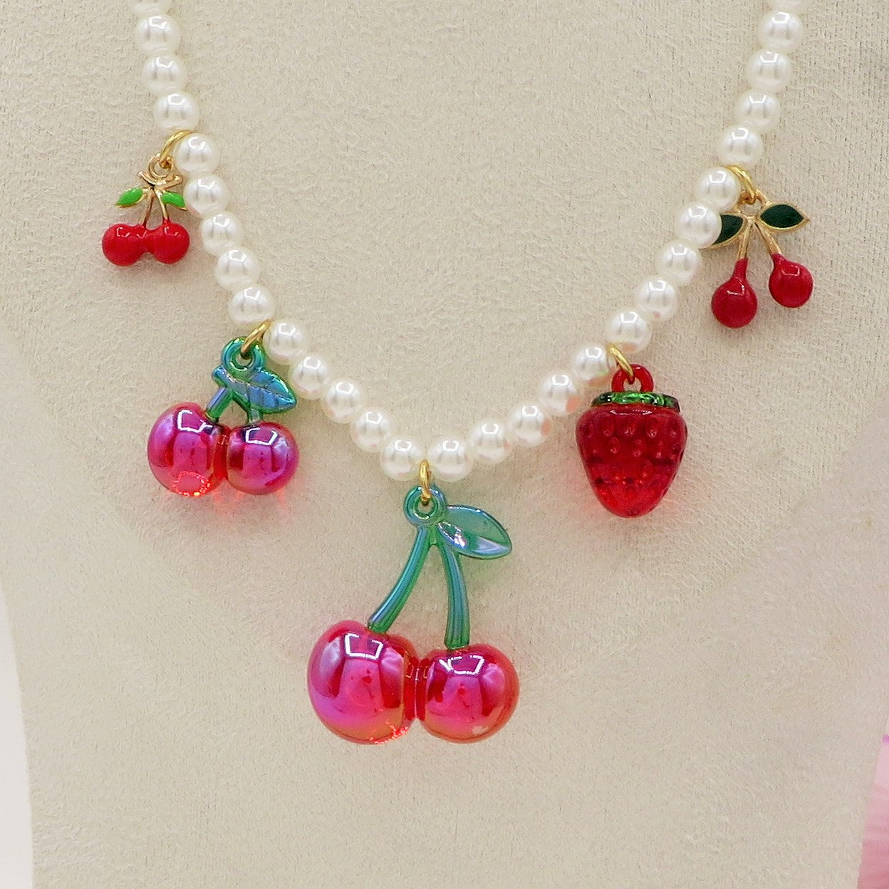 BIG CHERRIES - ACCIAIO inossidabile - Collana perle e charms ciliegie - mix zirconati