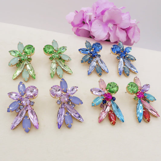 SCARLETT - Orecchini a bottone con pietre sfaccettate e Cubic Zirconia