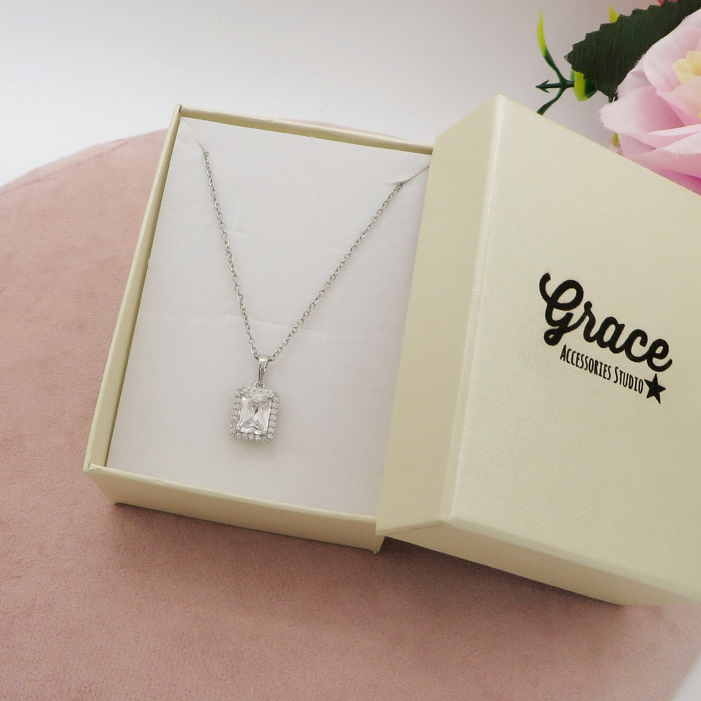 ARIANA - Collana con pendente in cubic zirconia colours