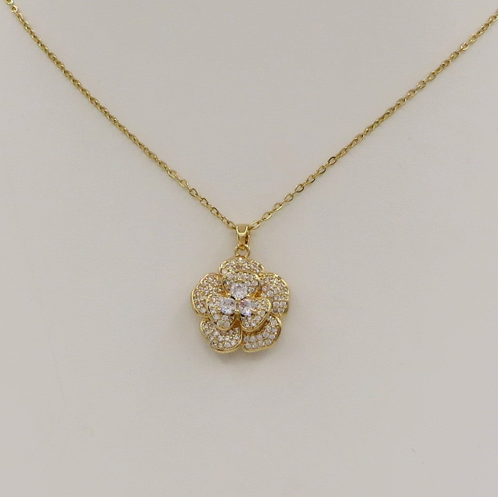 CAMELIA CRYSTAL - Collana con pendente camelia in cubic zirconia