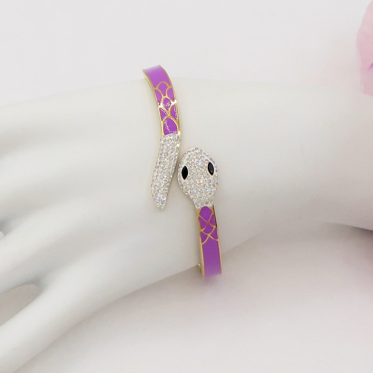 NIKITA RAINBOW ~ Acciaio Inossidabile - Bracciale manetta serpente - snake smaltato con cubic zirconia