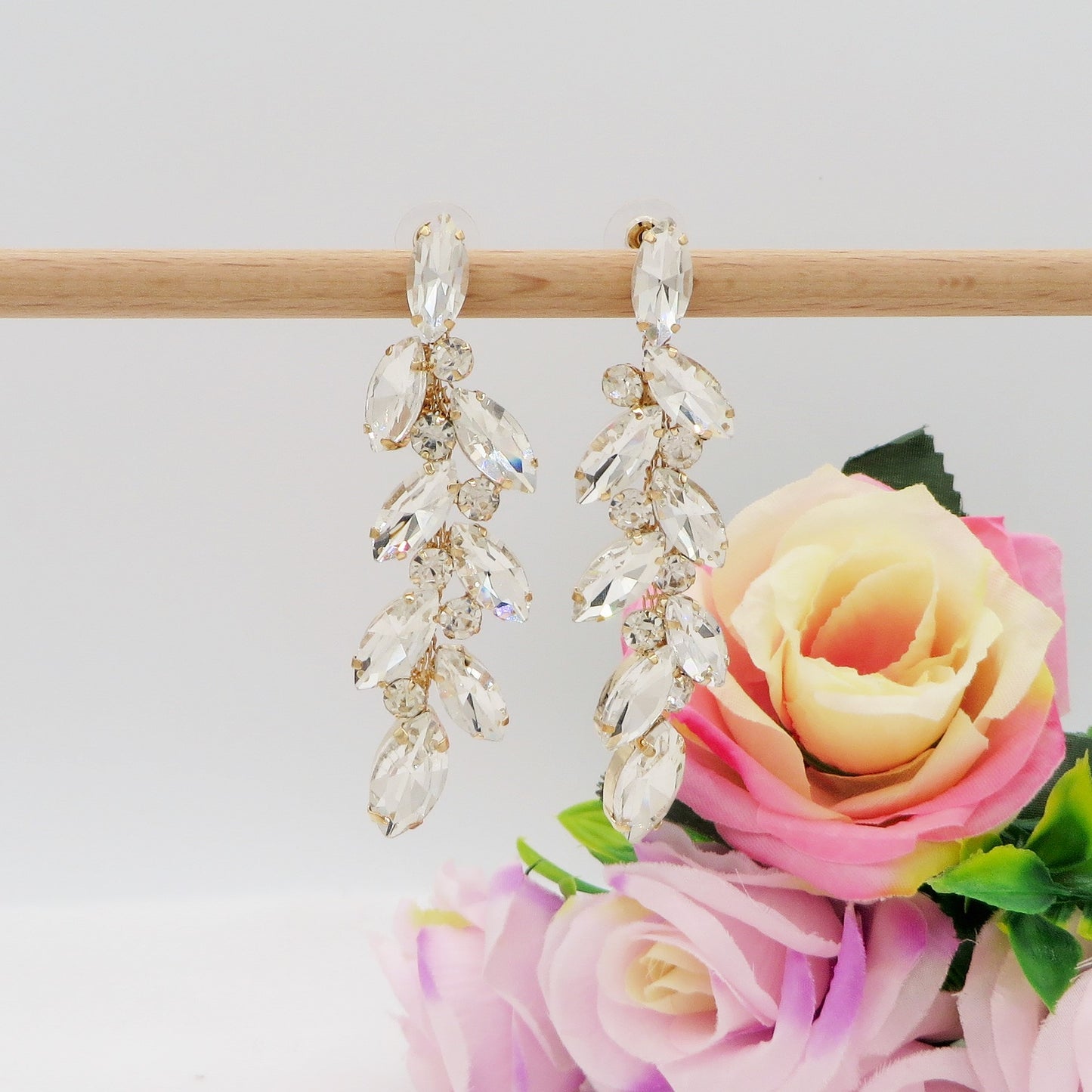 ALYSSA - Orecchini pendenti con pietre sfaccettate e Cubic Zirconia