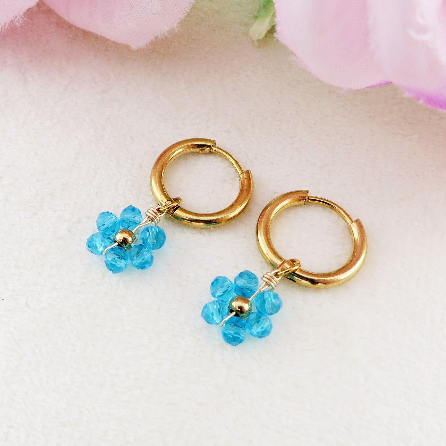 DAISY ~ ACCIAIO INOSSIDABILE Orecchini mini hoops con fiori e cristalli
