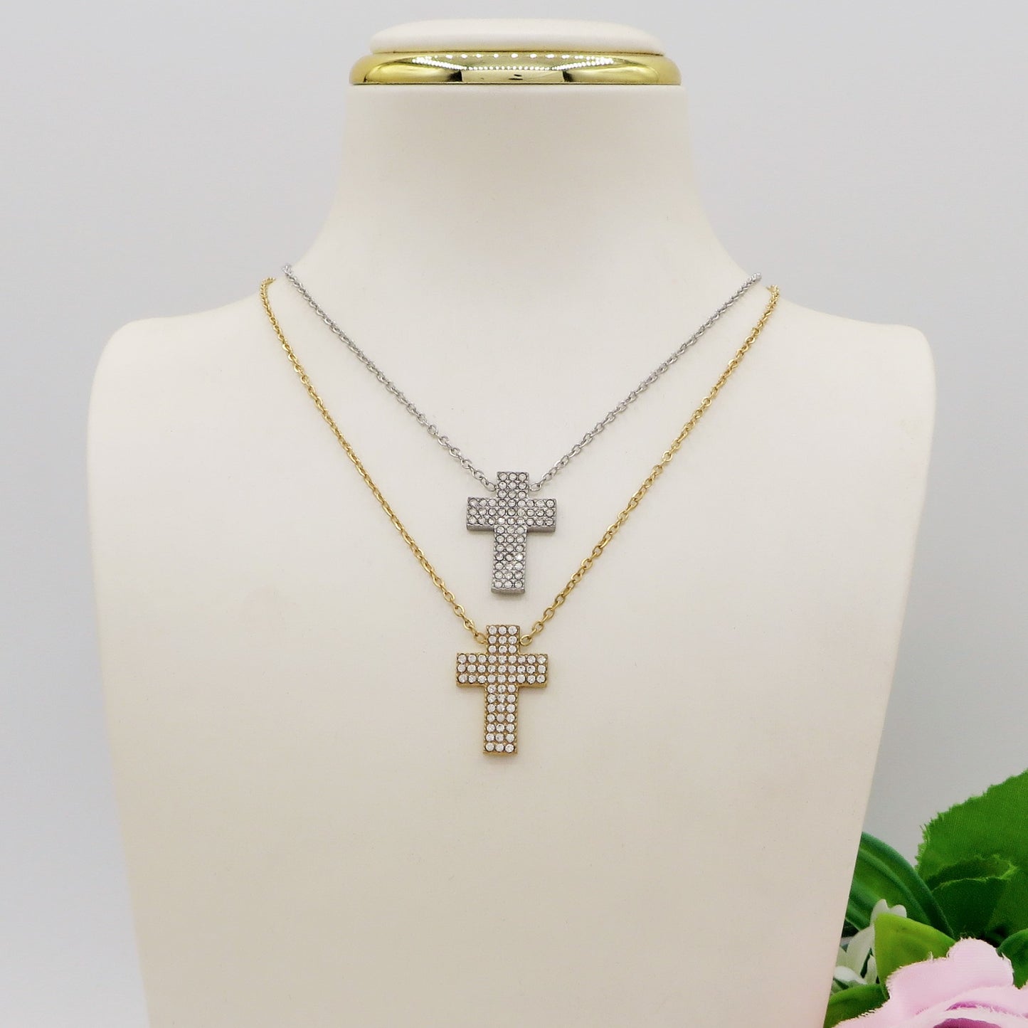 PHOEBE MINI - ACCIAIO INOSSIDABILE- Collana con pendente croce squadrata in cubic zirconia