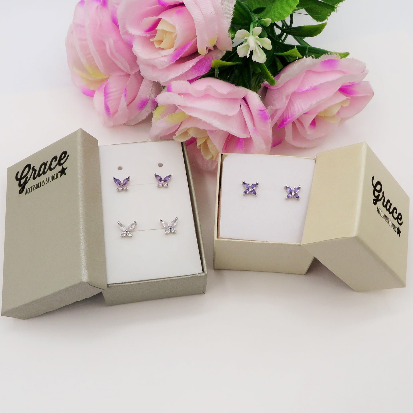 BUTTERFLY STUD ~ Orecchino ARGENTO 925 a lobo con farfalla cubic zirconia
