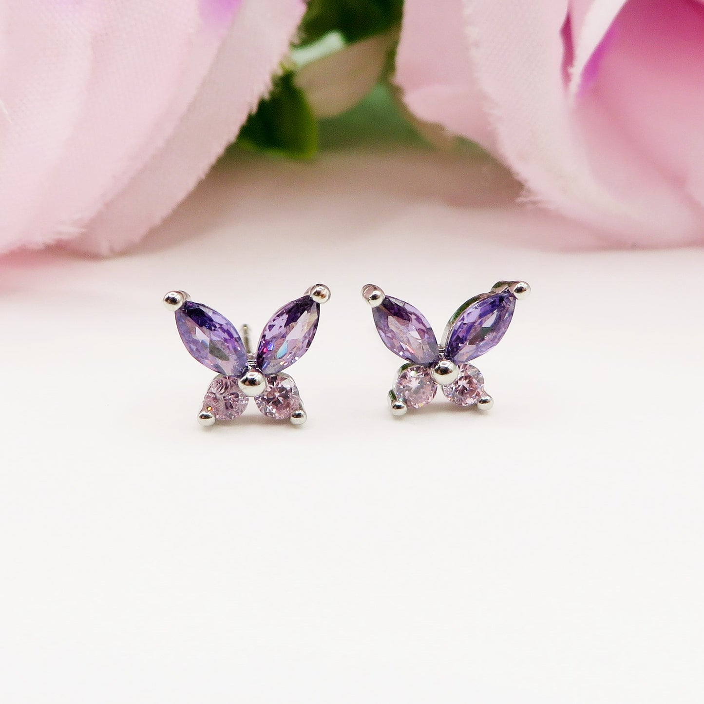 BUTTERFLY STUD ~ Orecchino ARGENTO 925 a lobo con farfalla cubic zirconia