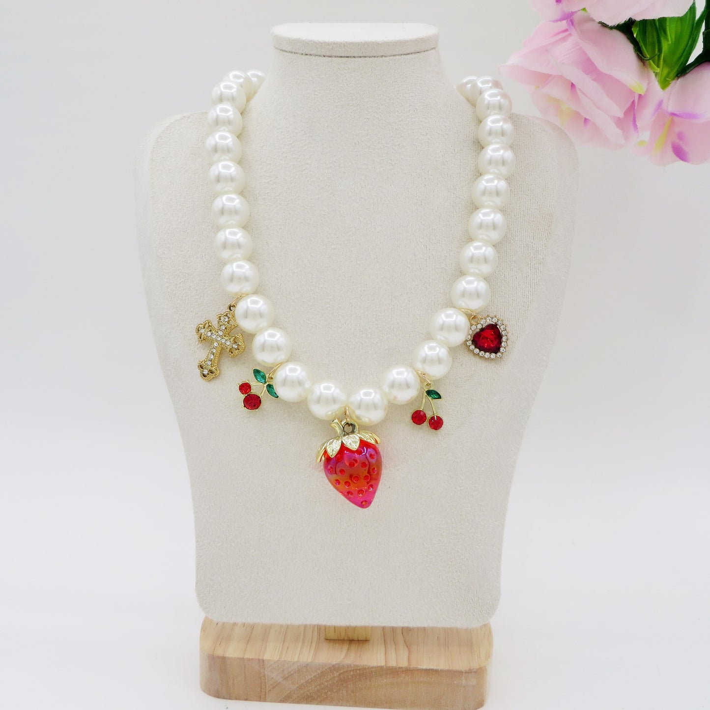 CRYSTAL FRUIT SALAD - Collana perle e charms fragola - cuore - ciliegie - mix zirconati