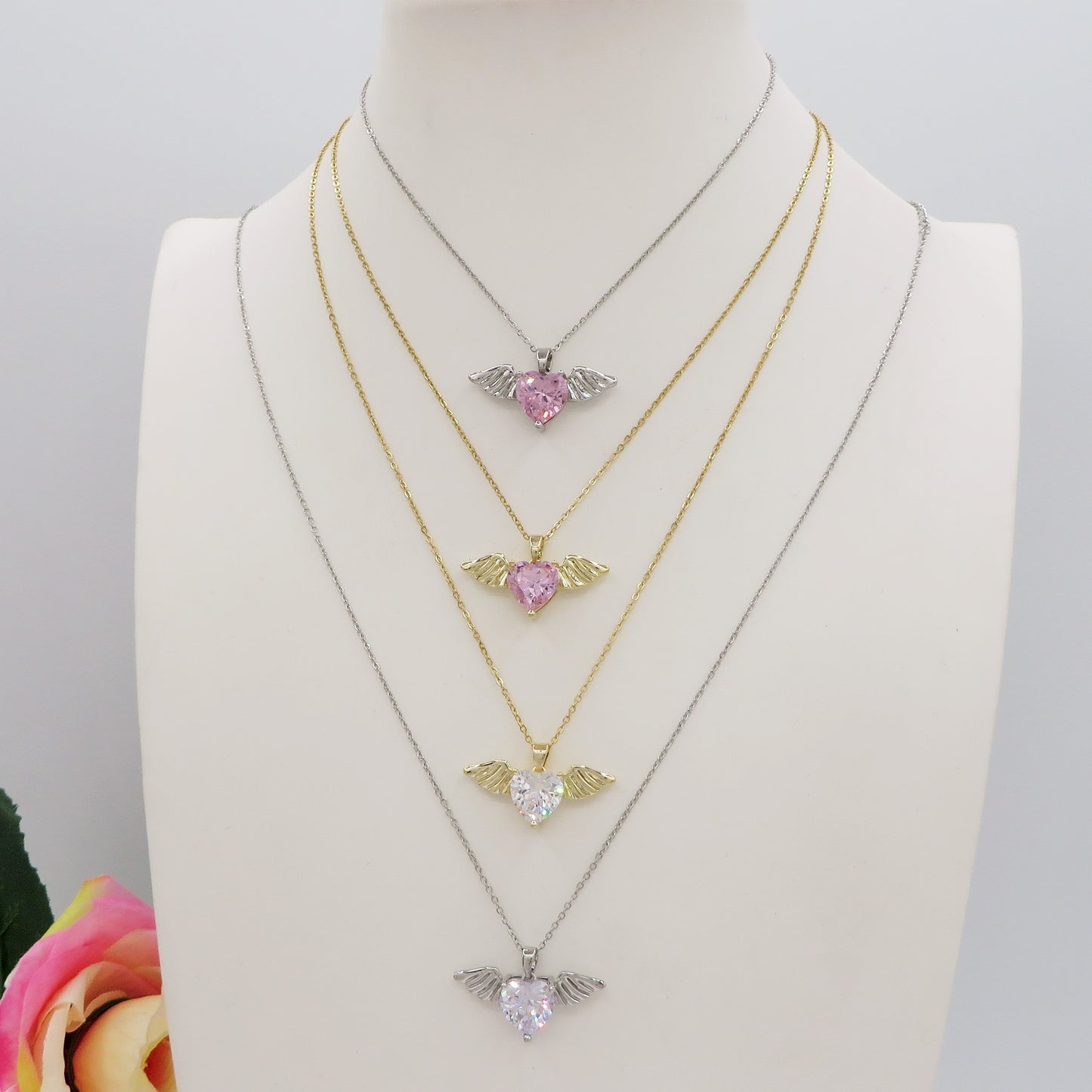 ANGEL - ACCIAIO INOSSIDABILE- collana con pendente CUORE con ali in cubic zirconia