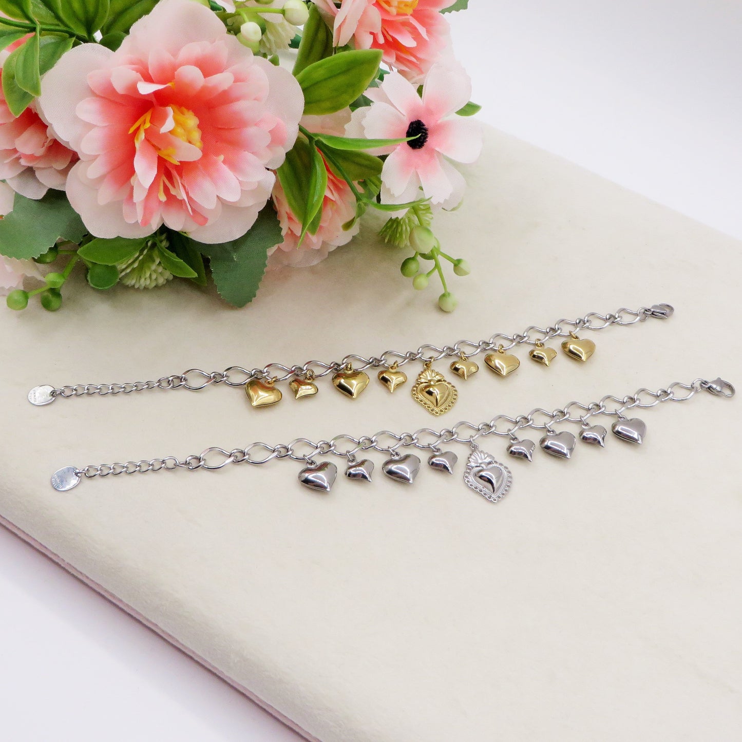 AURELIE SACRED ~ Bracciale ACCIAIO INOSSIDABILE con maxi cuore sacro e cuori bombe' chiama angeli