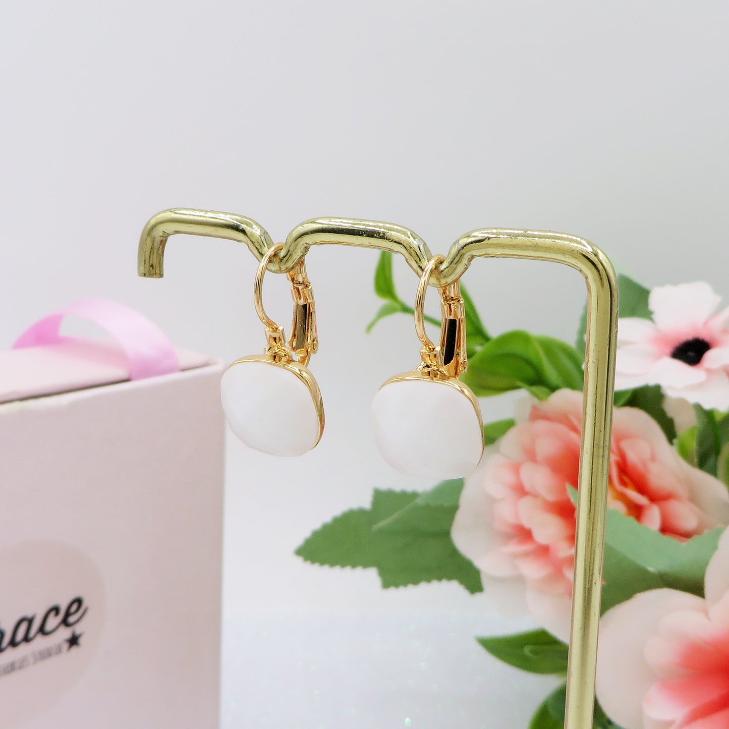 SISSY monachella WHITE ~ Orecchini  a monachella in ACCIAIO INOSSIDABILE con pietra