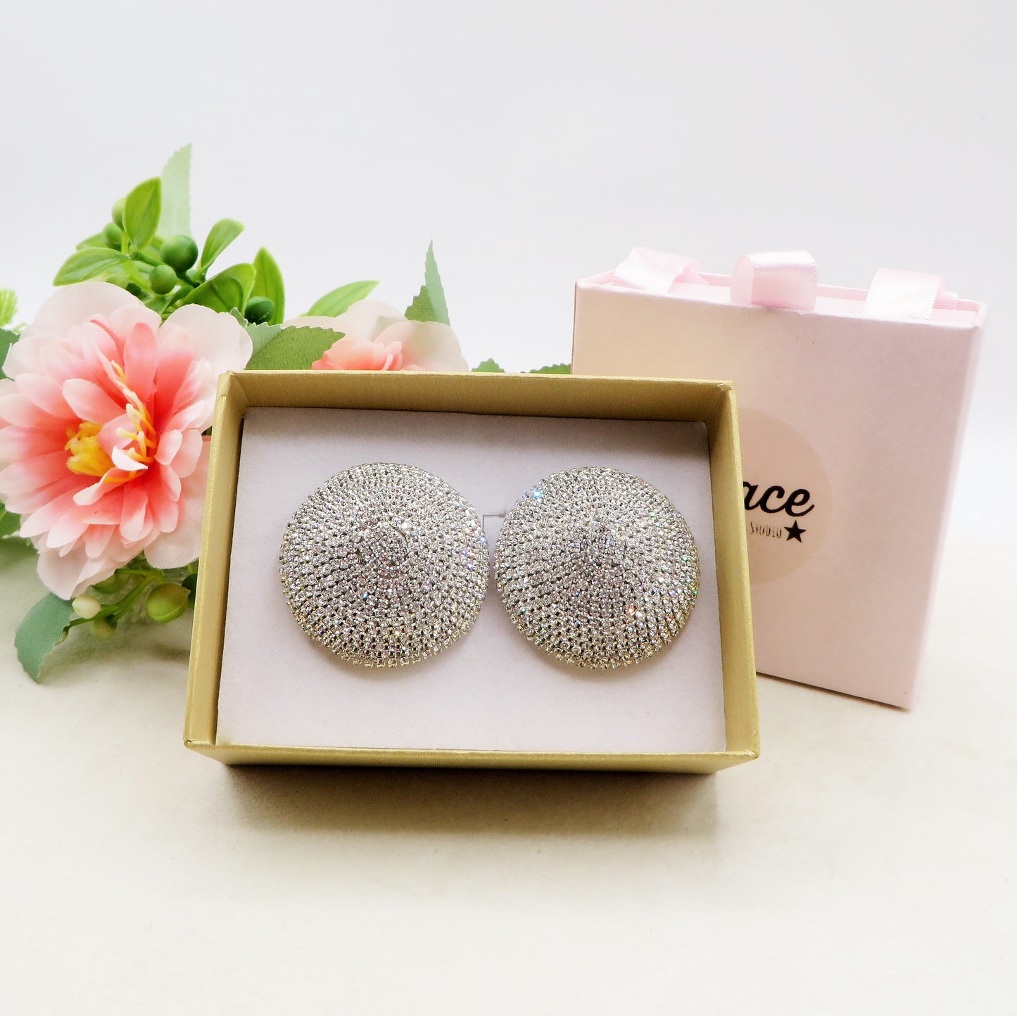 CELESTIA - Orecchini maxi bottone in Cubic Zirconia