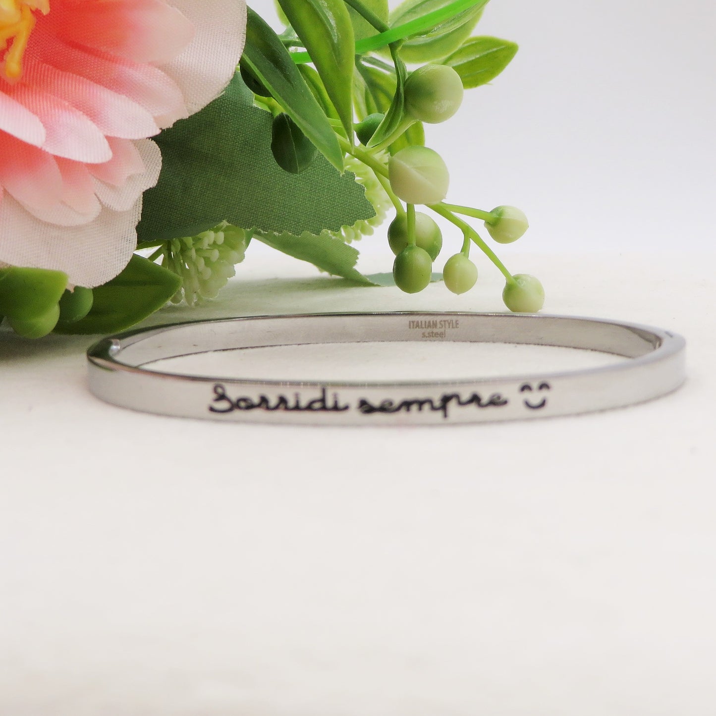 SORRIDI :) - Bracciale manetta con dediche ~ ACCIAIO INOSSIDABILE