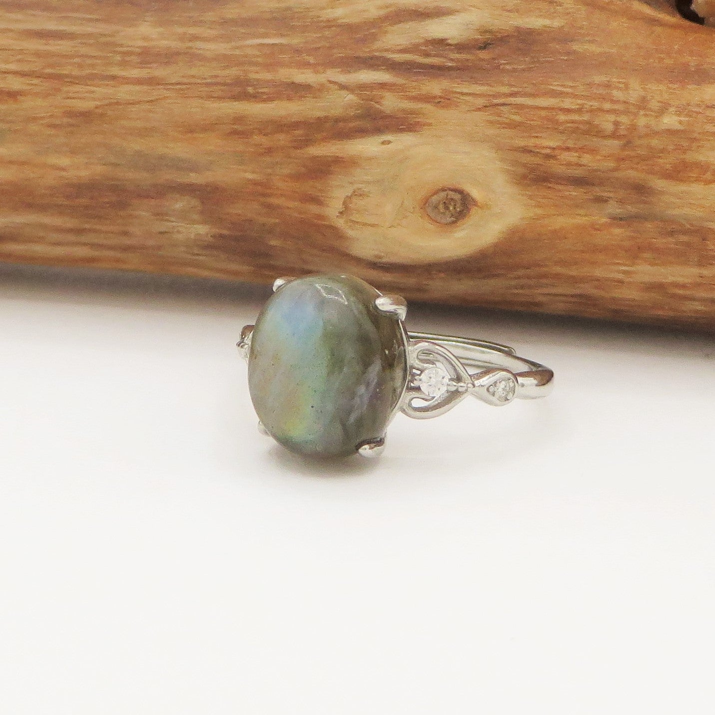 NYMA ~ Anello regolabile in Labradorite naturale