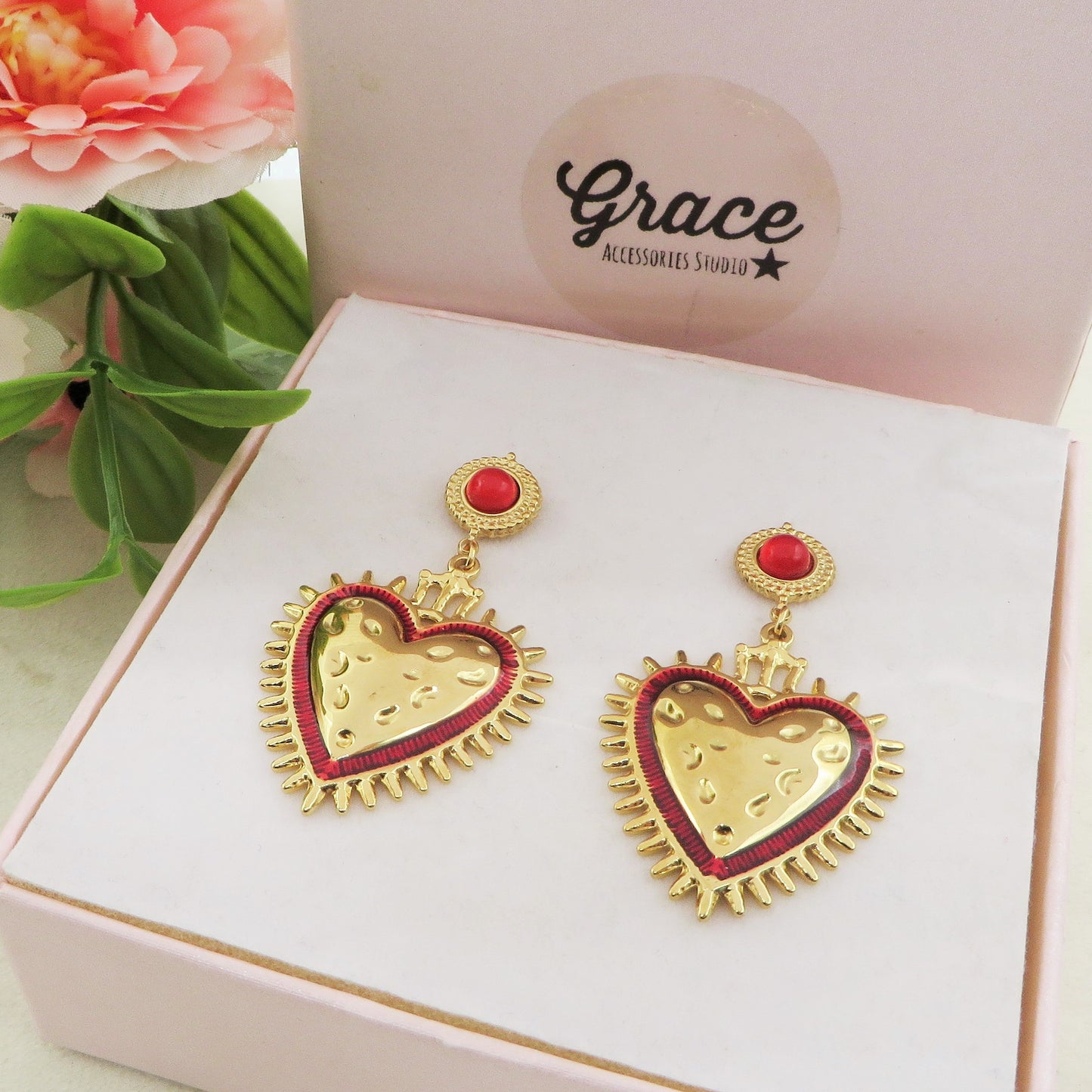 Sacred Flame Heart - Paio orecchini cuore sacro in acciaio inossidabile