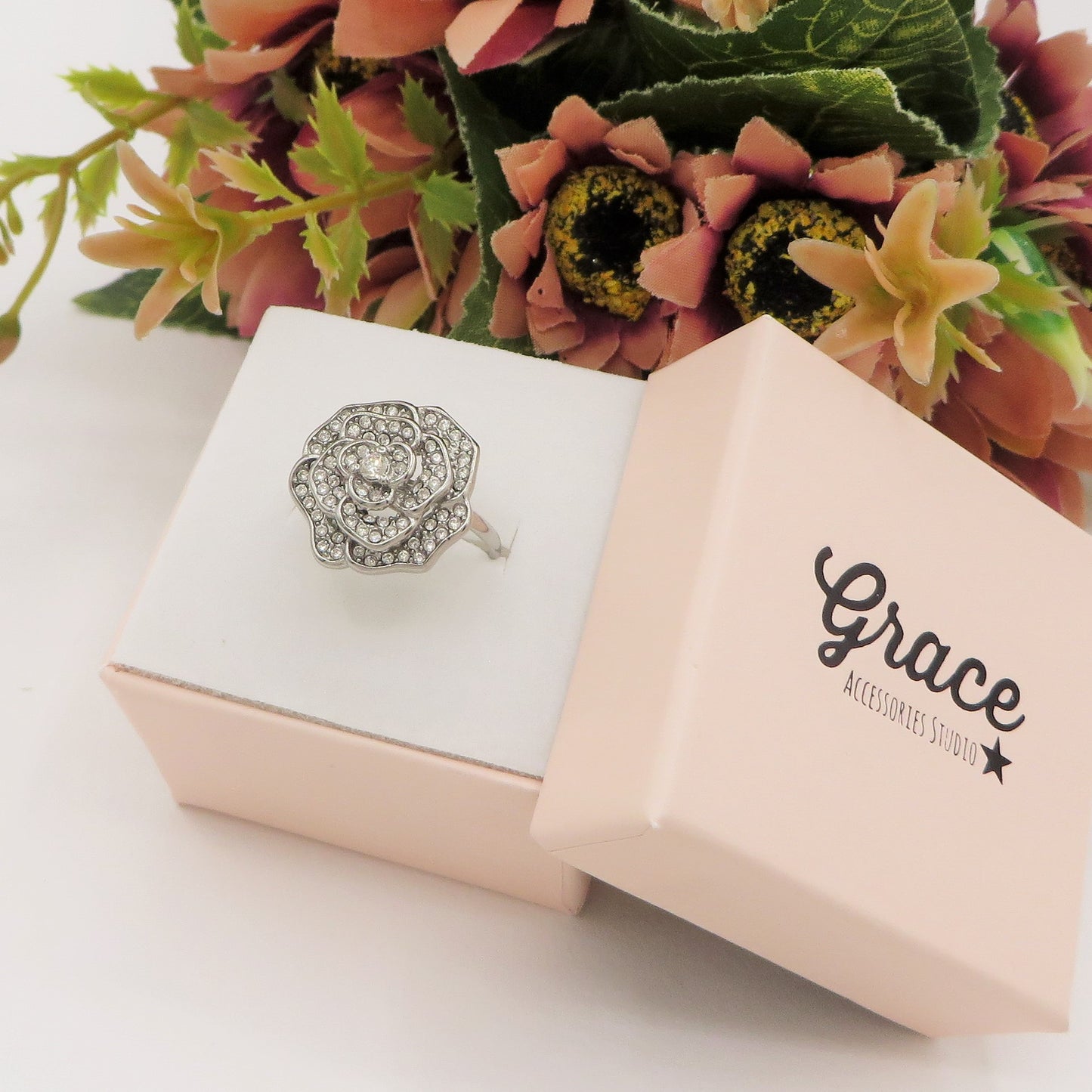 CAMELIA ~ ACCIAIO INOSSIDAILE~ Anello fiore zirconato in cubic zirconia